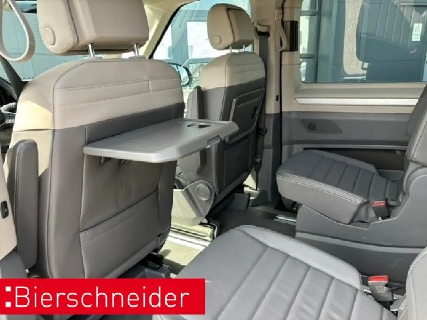 T7 Multivan LÜ 2.0 TDI DSG Life 7-S. VIS-A-VIS N