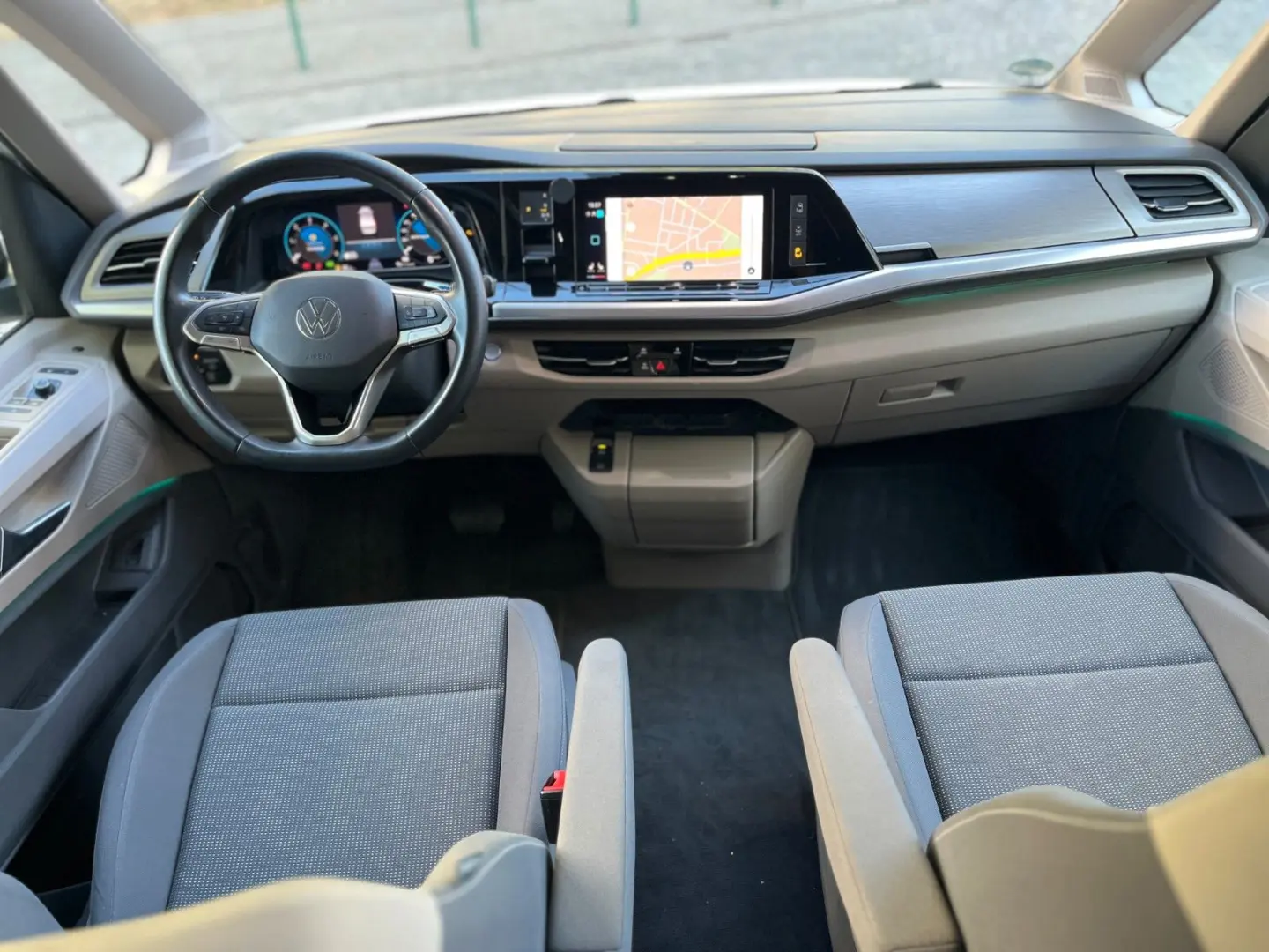 T7 Multivan 2.0 TDI DSG*LED*CAM*AHK*ACC*LANE*7Si