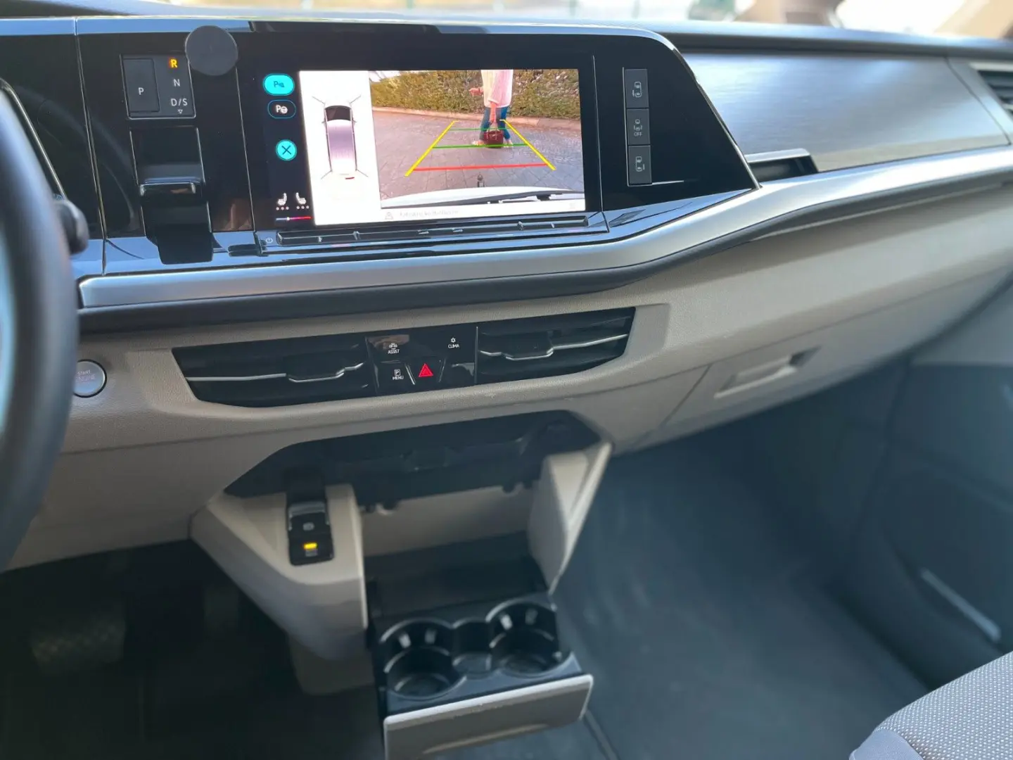 T7 Multivan 2.0 TDI DSG*LED*CAM*AHK*ACC*LANE*7Si