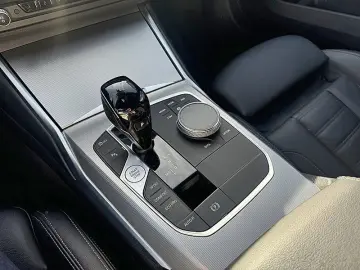 M340d xDrive Limousine HK HiFi DAB WLAN Shz