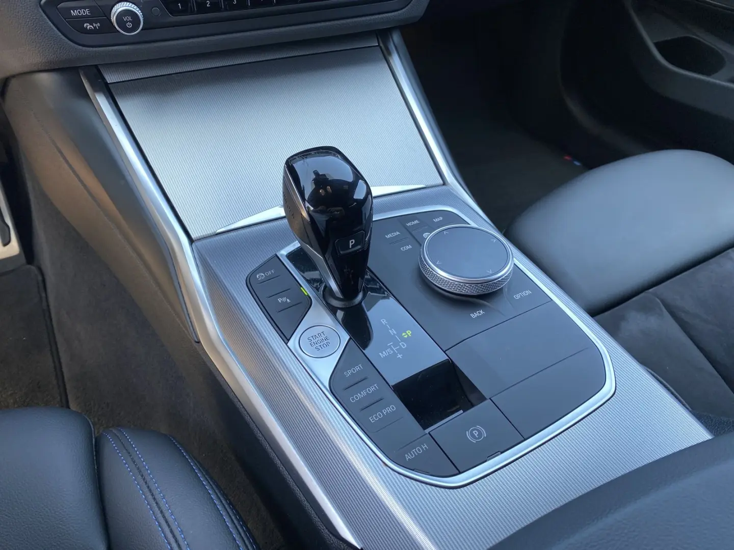 M340d xDrive Limousine Head-Up HK HiFi DAB WLAN