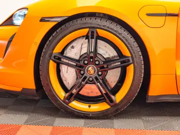Porsche Taycan Turbo 680CP