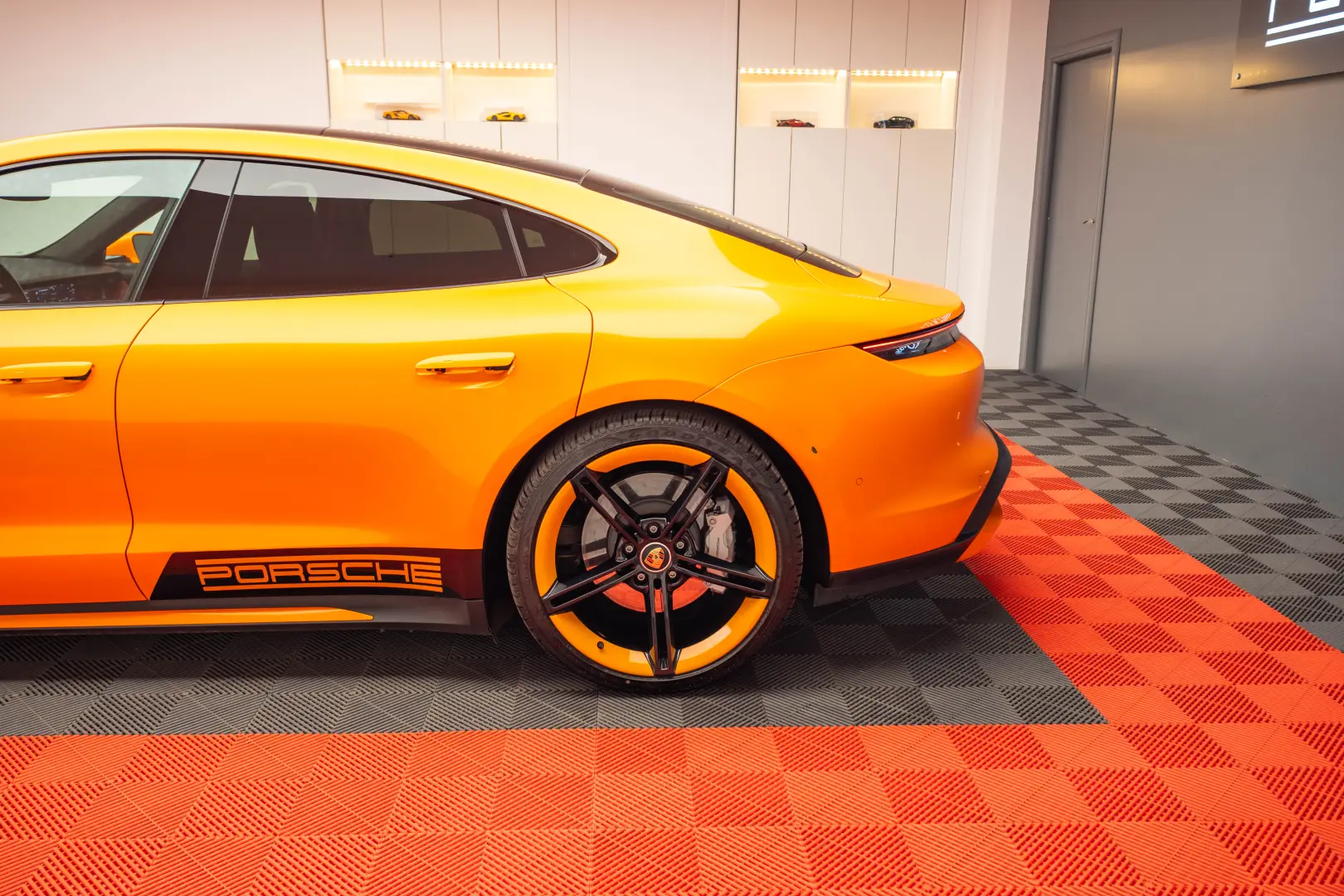 Porsche Taycan Turbo 680CP