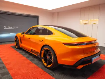 Porsche Taycan Turbo 680CP