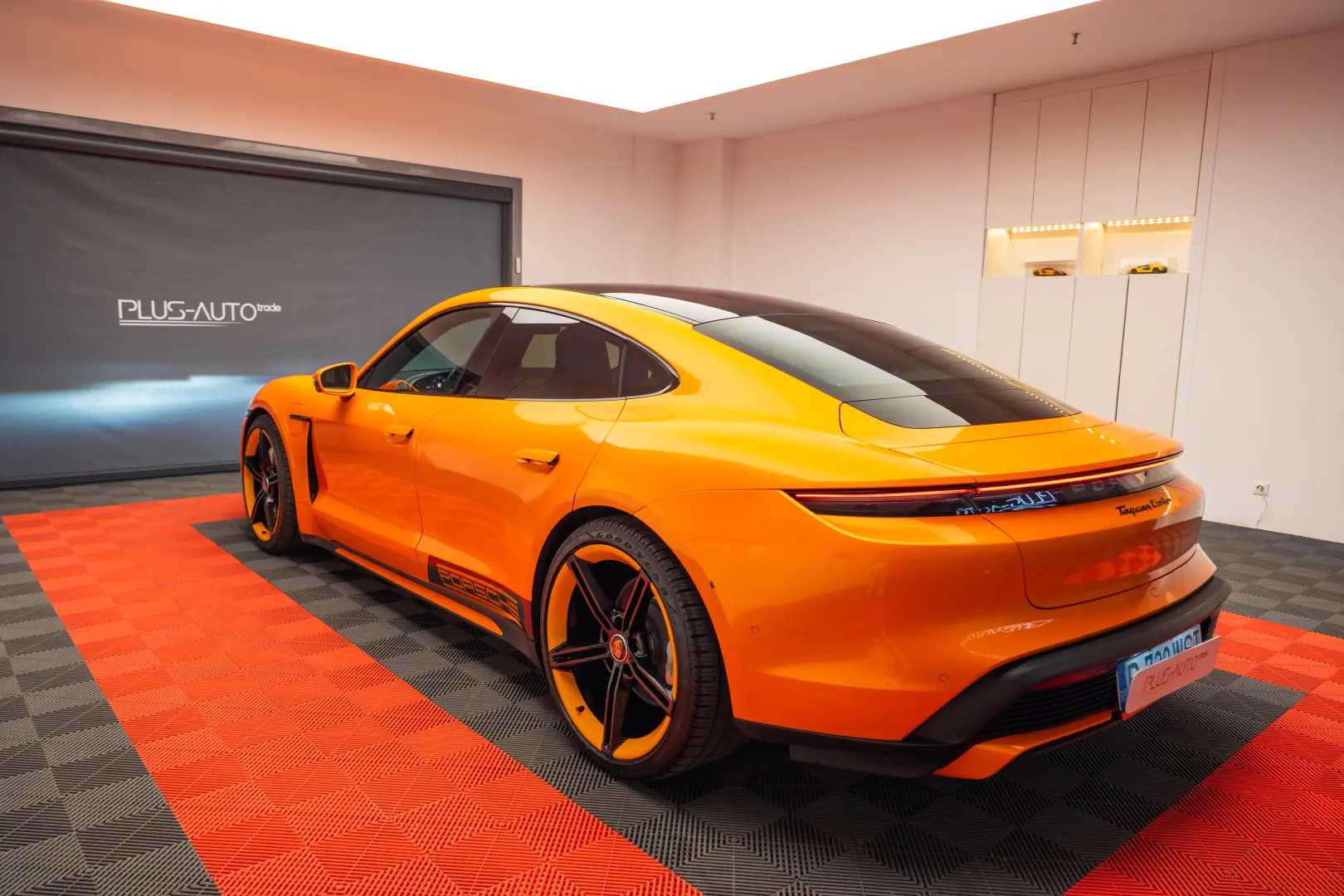 Porsche Taycan Turbo 680CP