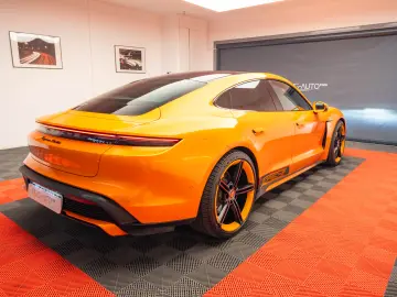 Porsche Taycan Turbo 680CP