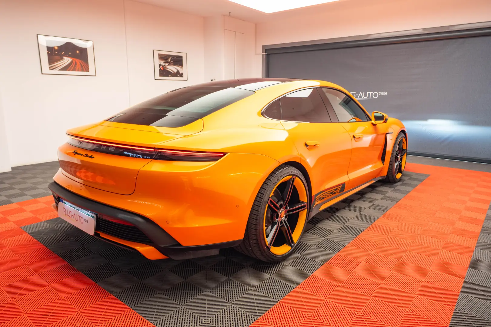 Porsche Taycan Turbo 680CP