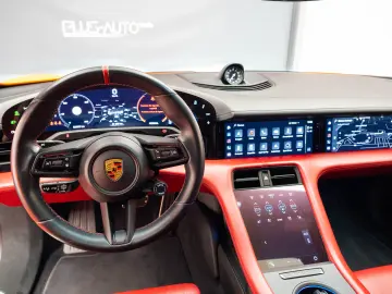 Porsche Taycan Turbo 680CP