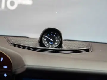 Porsche Taycan Turbo 680CP