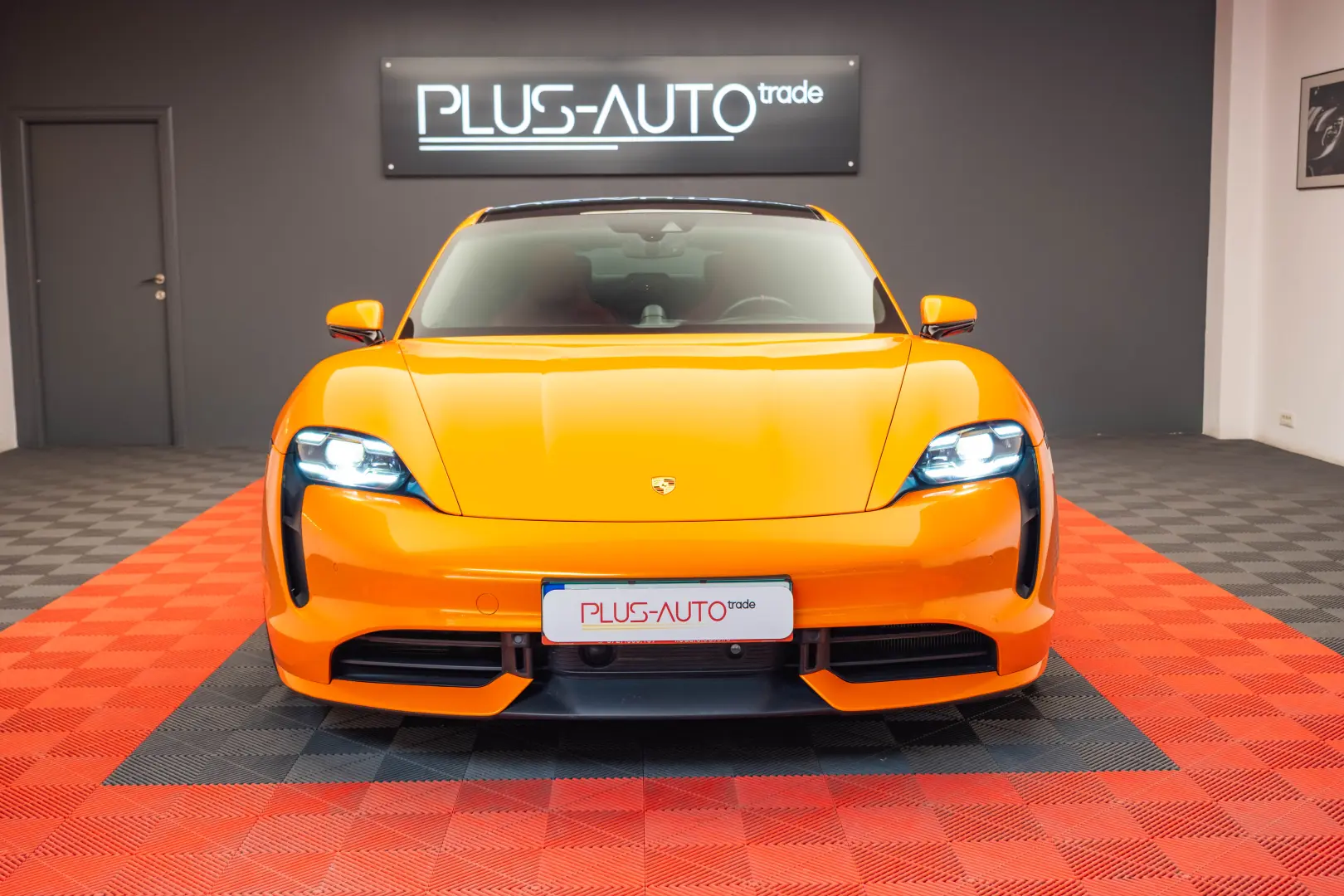 Porsche Taycan Turbo 680CP