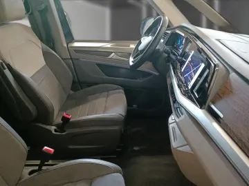 T7 Multivan 2,0 TDI Style DSG LED*Navi*AHK*StHz