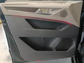 T7 Multivan 2,0 TDI Style DSG LED*Navi*AHK*StHz