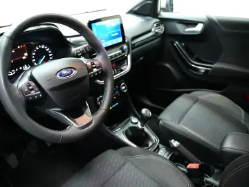 FORD PUMA MT TITANIUM