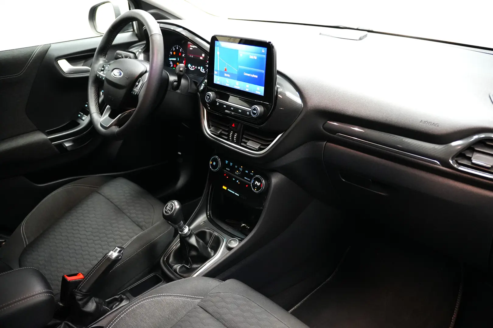 FORD PUMA MT TITANIUM