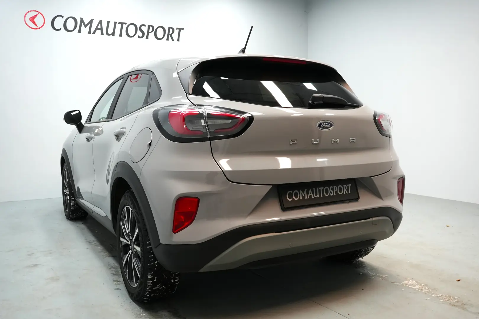 FORD PUMA MT TITANIUM