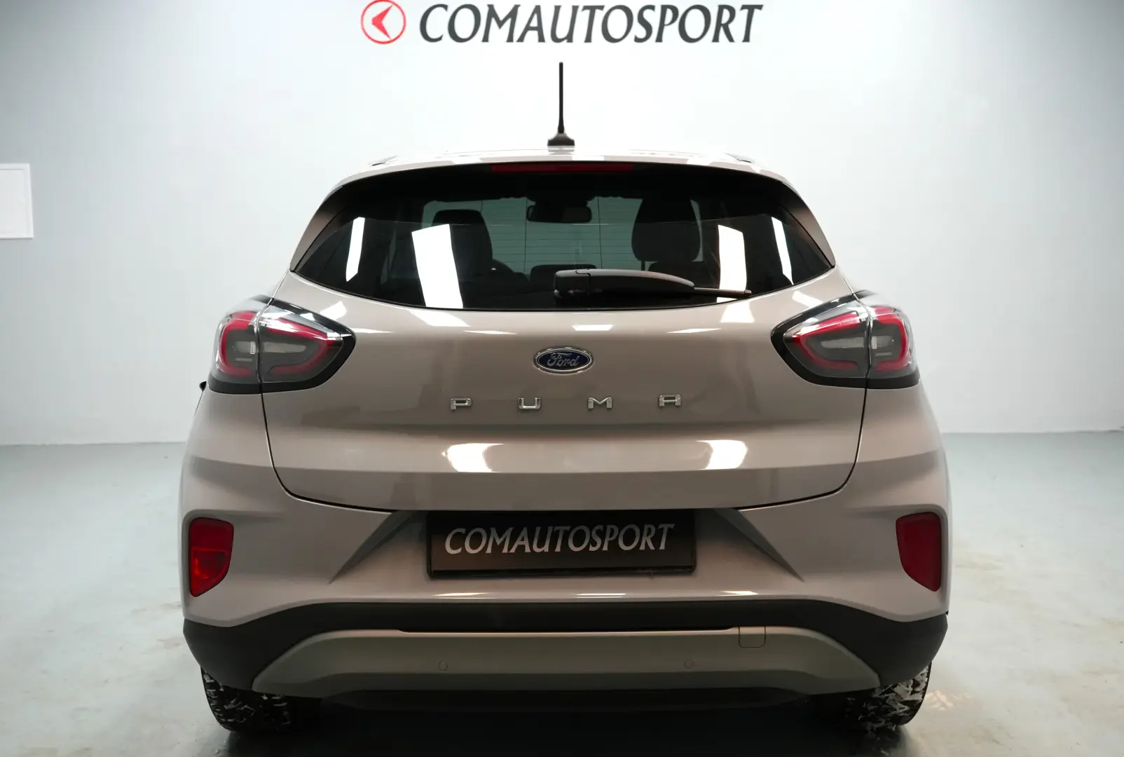 FORD PUMA MT TITANIUM