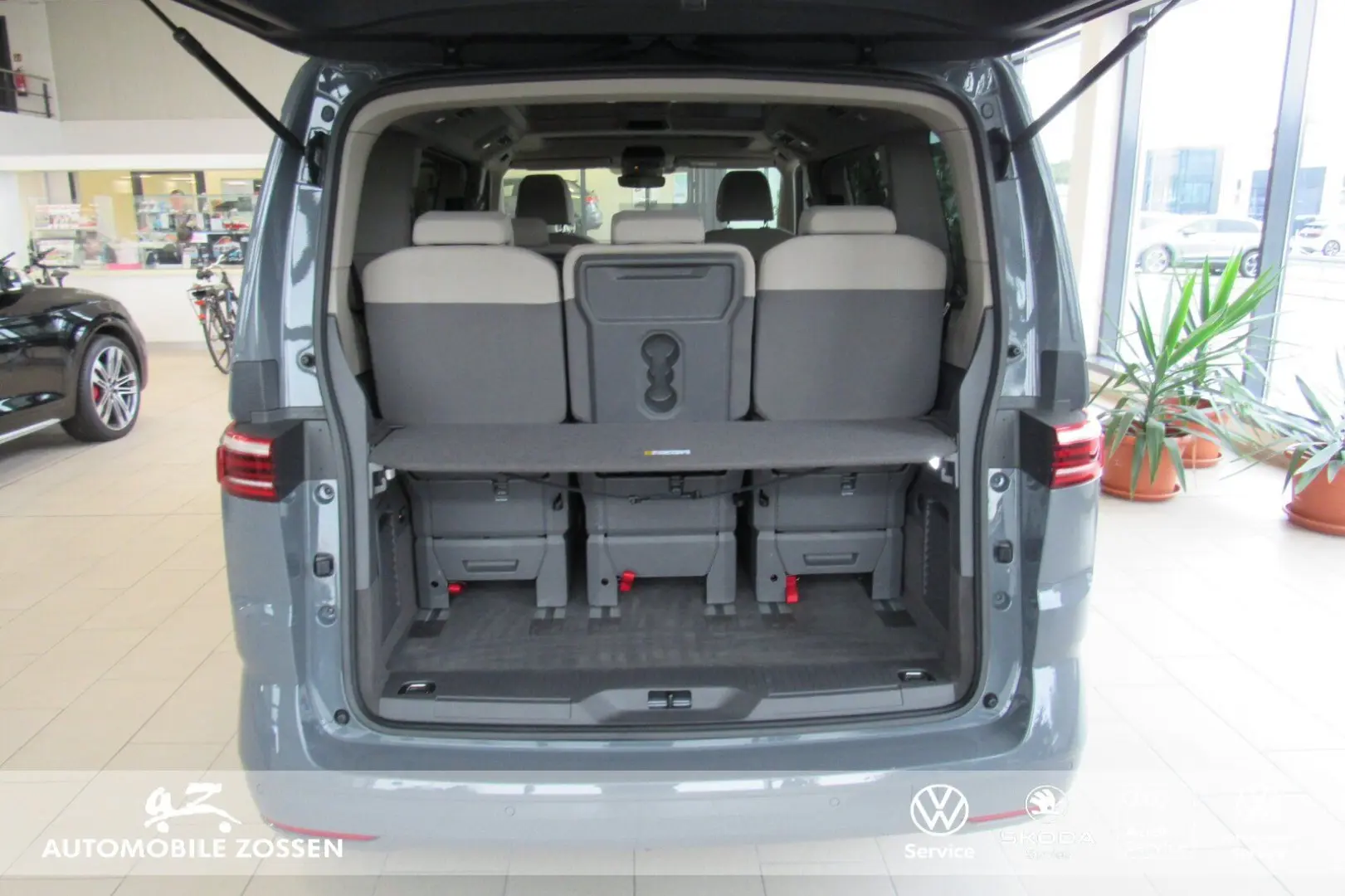 Multivan 2,0 TDI DSG Life Navi, LED Matrix, Pano