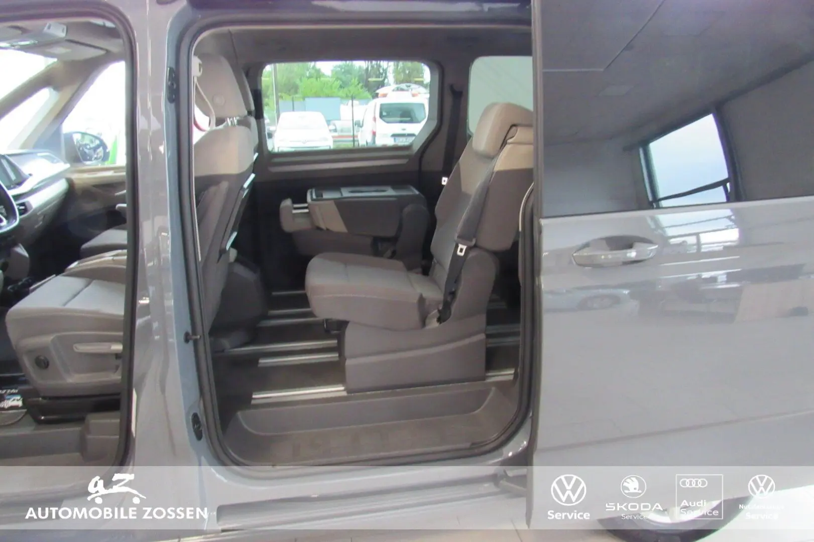 Multivan 2,0 TDI DSG Life Navi, LED Matrix, Pano