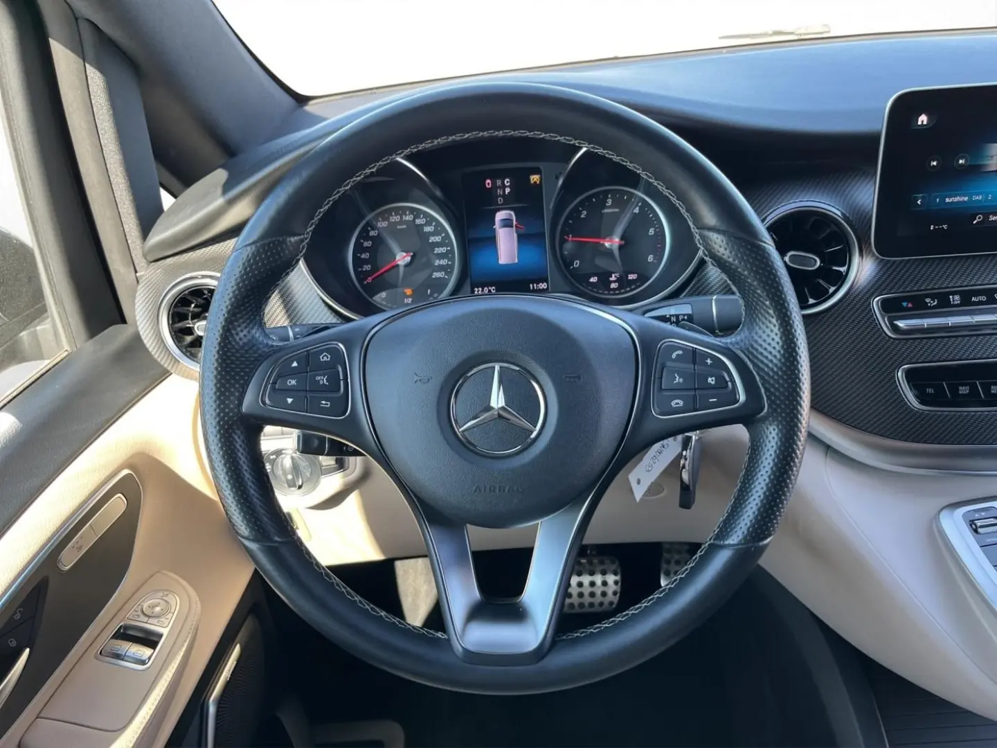 V 220 d AVANTGARDE EDITION AMG Sound Standh. AHK