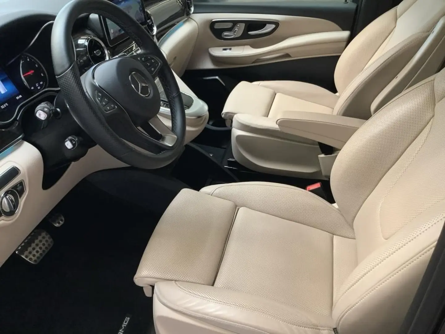 V 300 d AMG extralang 4 Matic AIRMATIC/Distronic