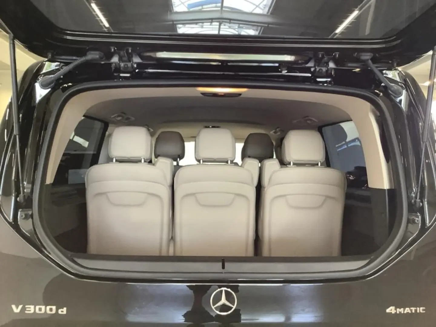 V 300 d AMG extralang 4 Matic AIRMATIC/Distronic