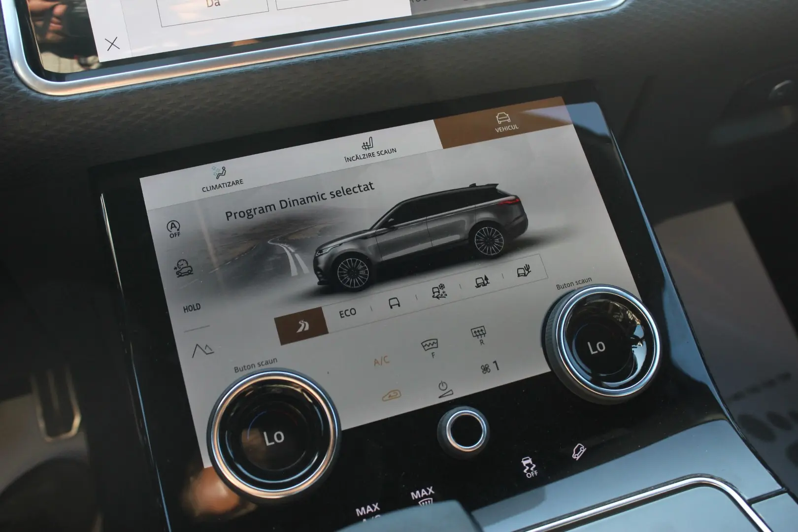 Range Rover Velar R-Dynamic 2.0d Mild-Hybrid 4x4 204CP