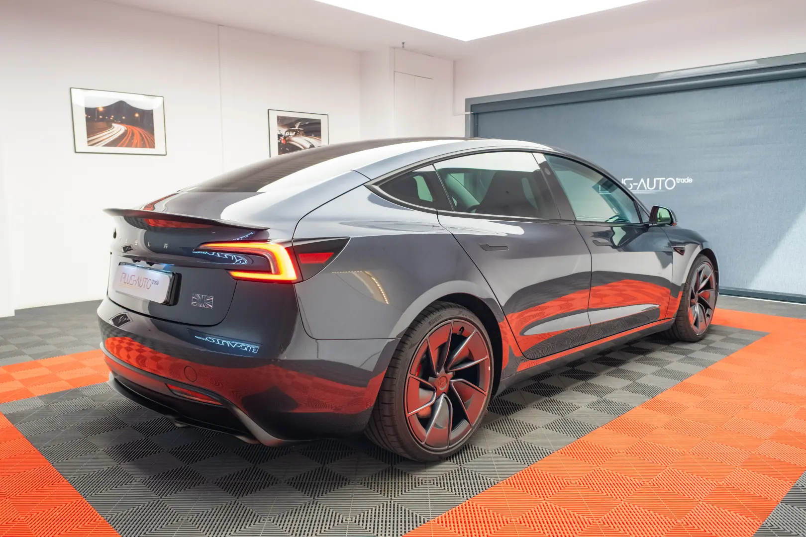 TESLA MODEL 3 PERFORMANCE