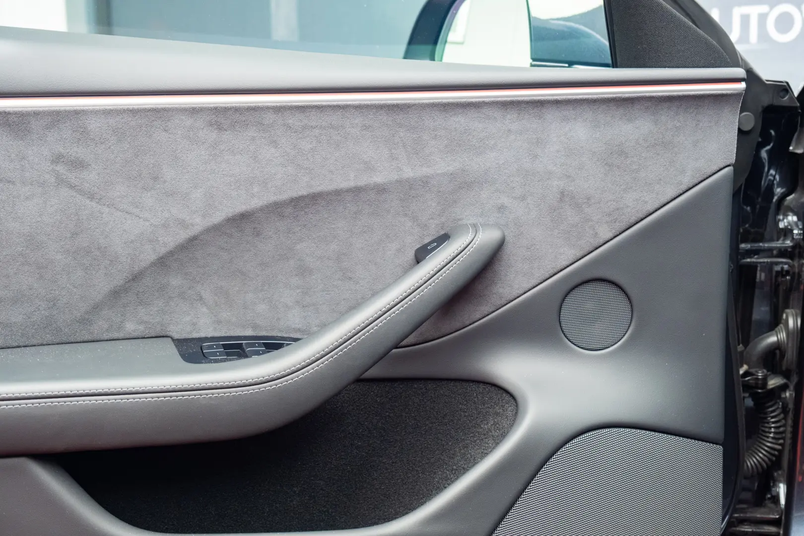 TESLA MODEL 3 PERFORMANCE