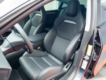 TESLA MODEL 3 PERFORMANCE