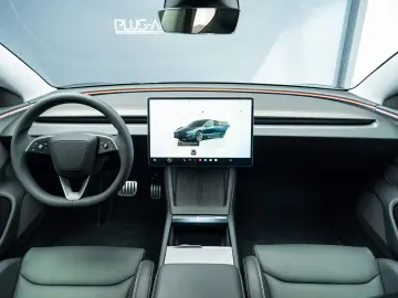 TESLA MODEL 3 PERFORMANCE