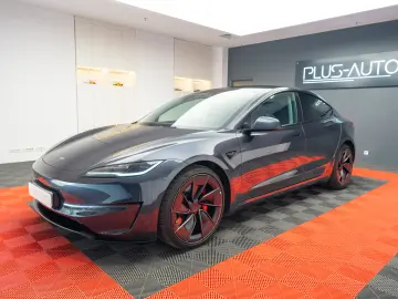 TESLA MODEL 3 PERFORMANCE