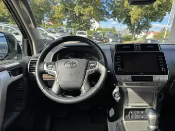 Land Cruiser 2.8 Executive