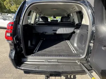 Land Cruiser 2.8 Executive