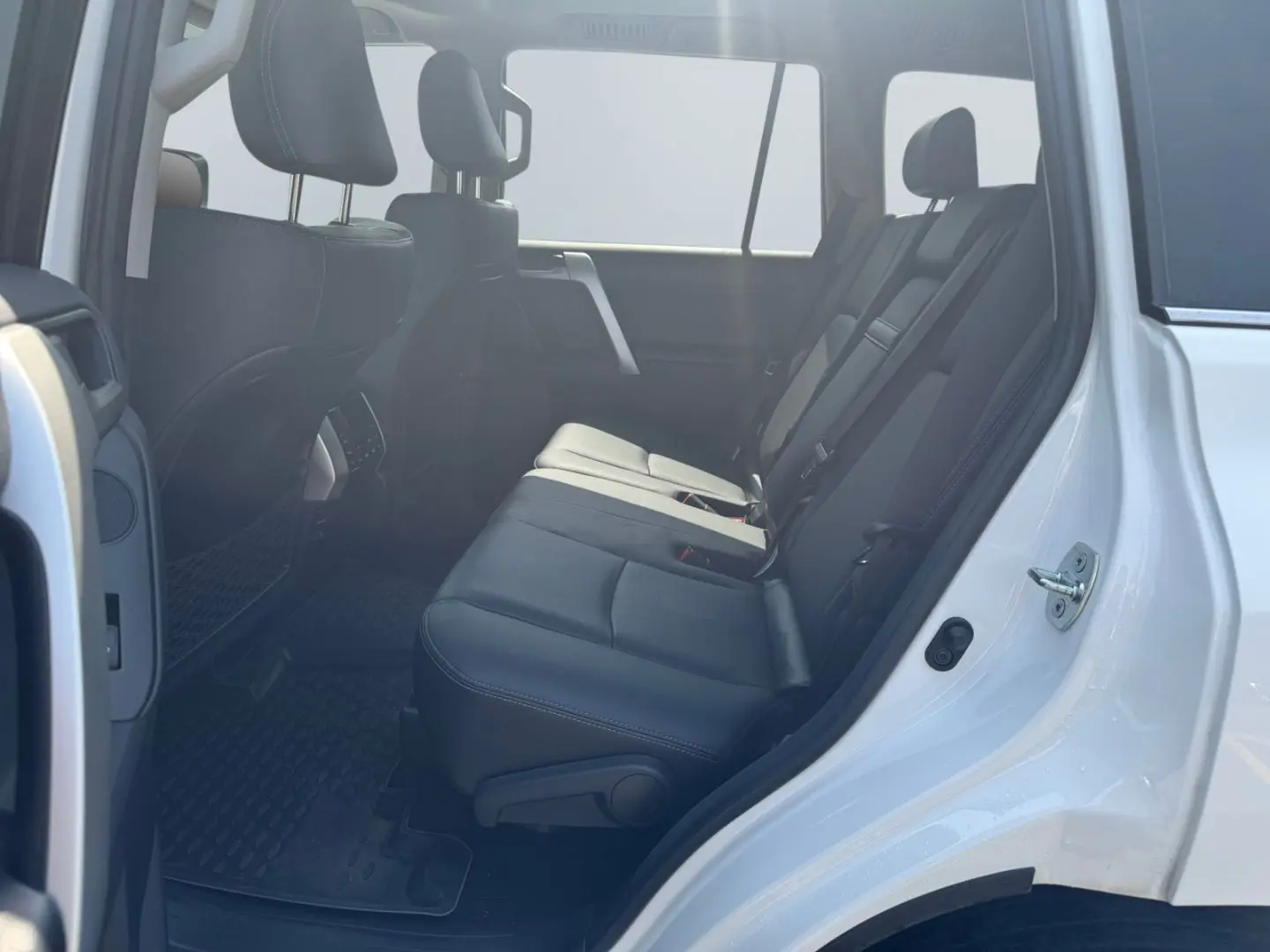 Land Cruiser 2.8 D-4D Automatik Executive *AHK*