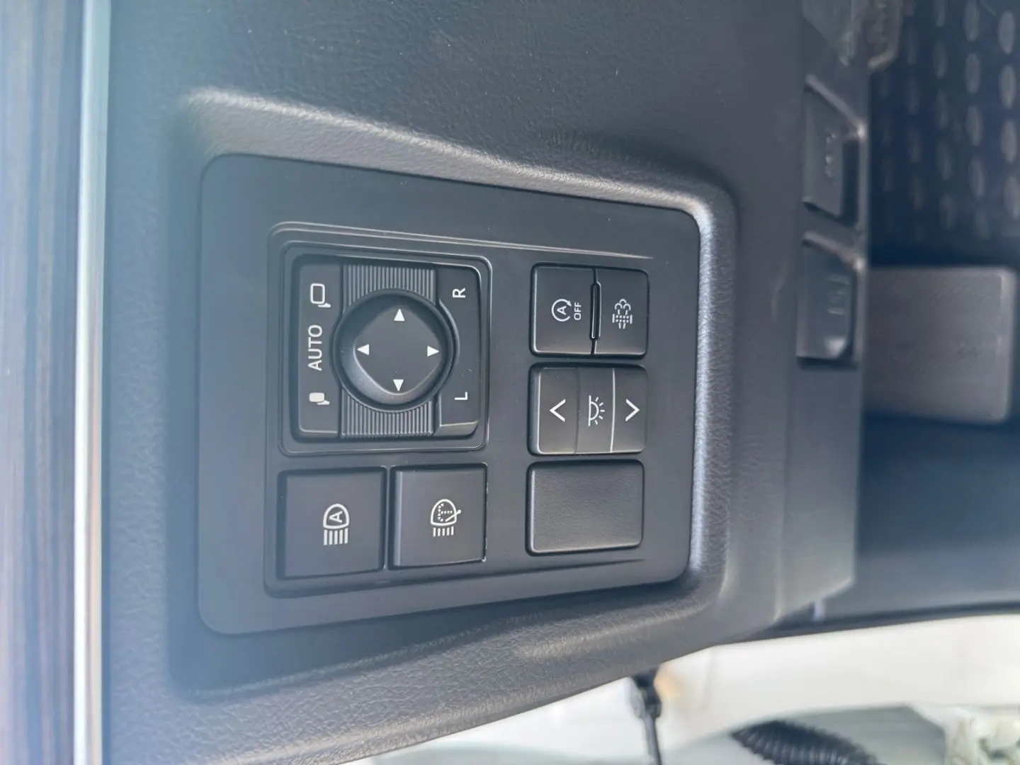 Land Cruiser 2.8 D-4D Automatik Executive *AHK*