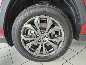 RAV4 2.5 Hybrid Team DK Leder Einparkhilfe vorne