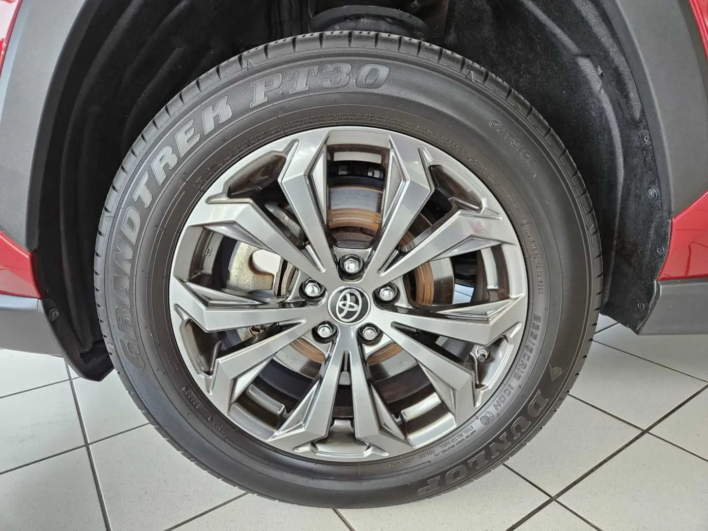 RAV4 2.5 Hybrid Team DK Leder Einparkhilfe vorne