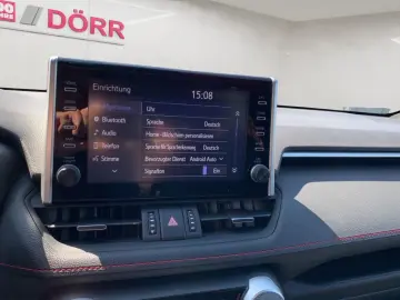 RAV 4 Plug-in-Hybrid 4x4 1. Hand/Relax-Garantie*