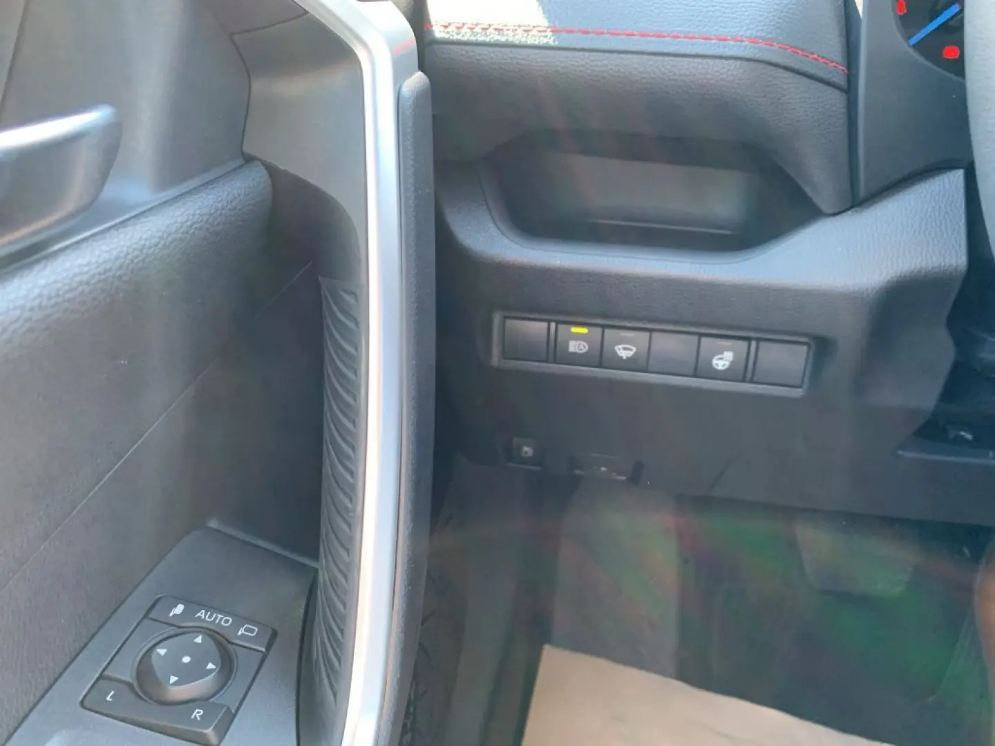 RAV 4 Plug-in-Hybrid 4x4 1. Hand/Relax-Garantie*