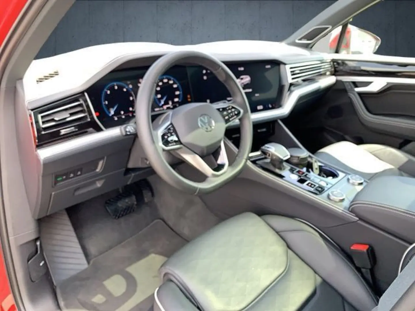 Touareg Elegance 3.0 TDI StHz/AHK/Pano/Luft/4Len