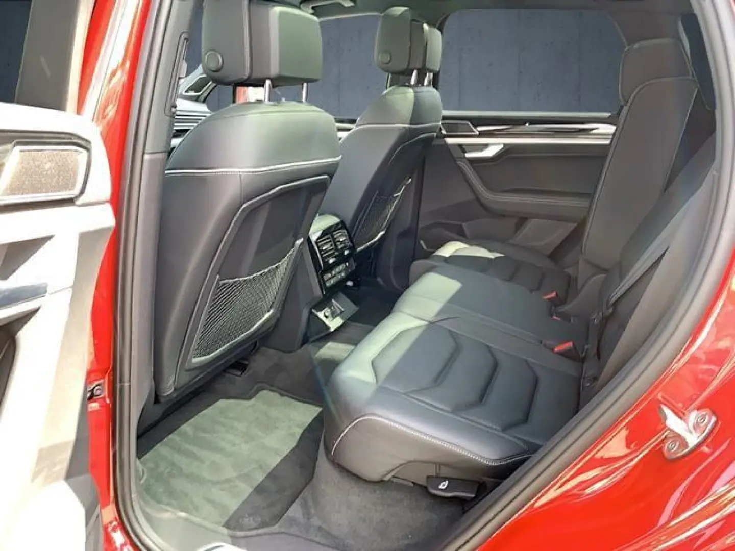 Touareg Elegance 3.0 TDI StHz/AHK/Pano/Luft/4Len