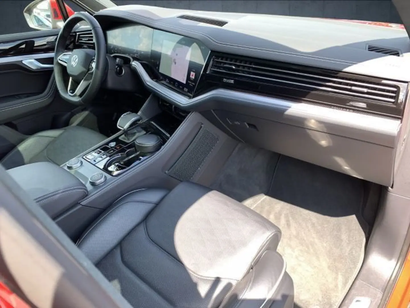 Touareg Elegance 3.0 TDI StHz/AHK/Pano/Luft/4Len