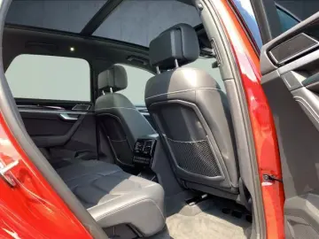 Touareg Elegance 3.0 TDI StHz/AHK/Pano/Luft/4Len
