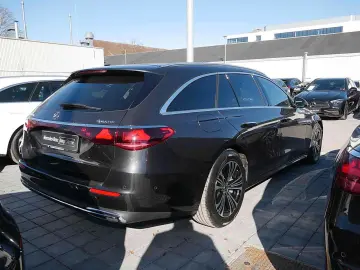 E 450 d 4M T+AVANTGARDE+AHK+PANO+DIST+SITZKLIMA+