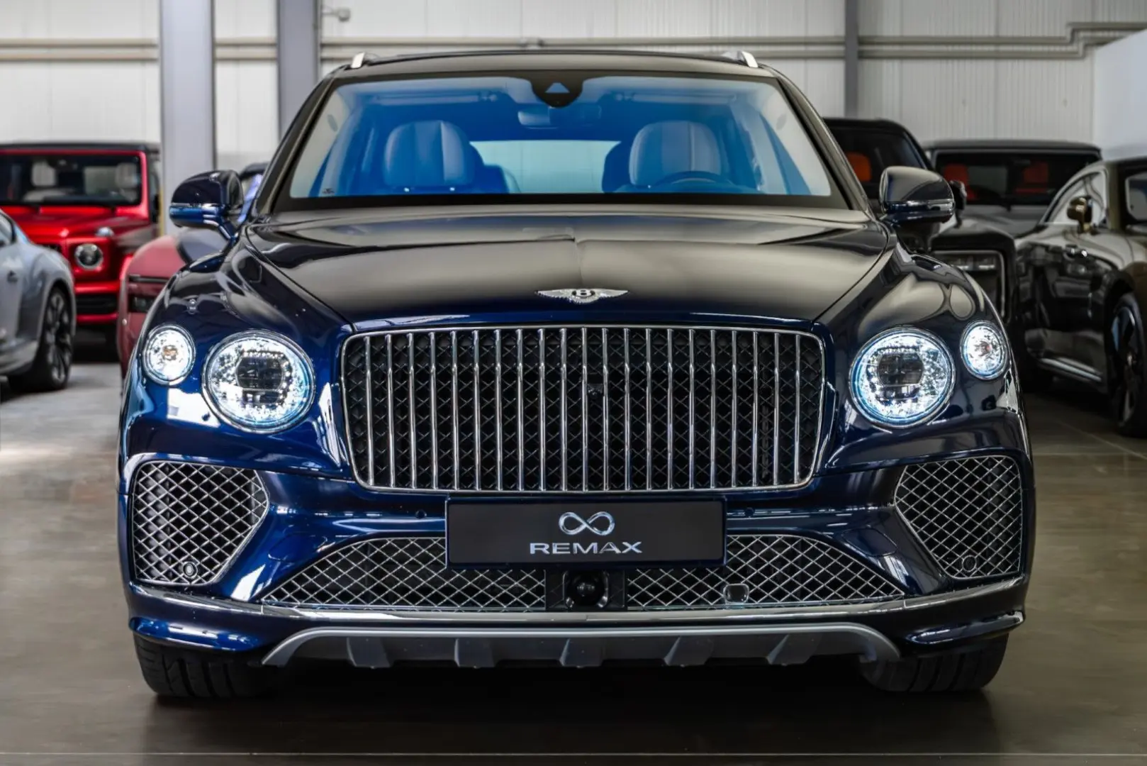 Bentayga 4.0 V8 Azure EWB/New Model