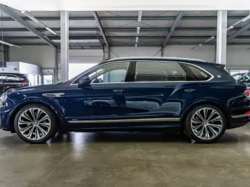 Bentayga 4.0 V8 Azure EWB/New Model