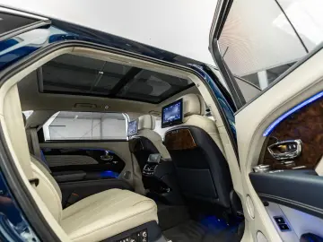 Bentayga 4.0 V8 Azure EWB/New Model