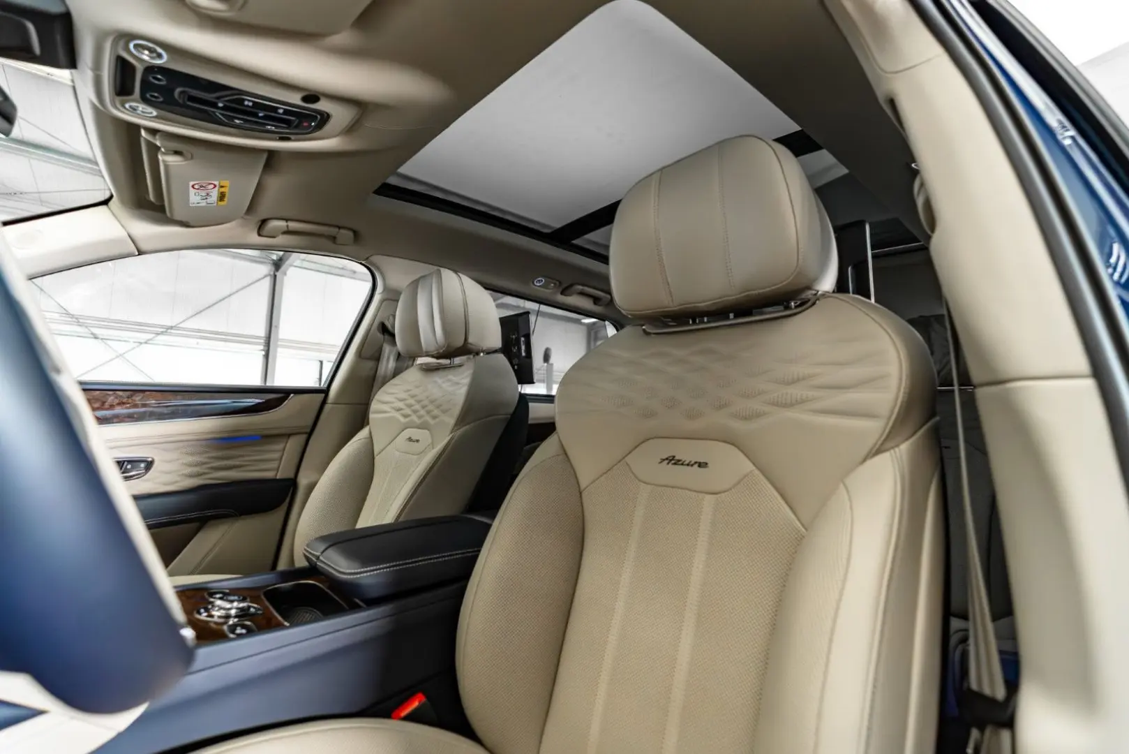 Bentayga 4.0 V8 Azure EWB/New Model