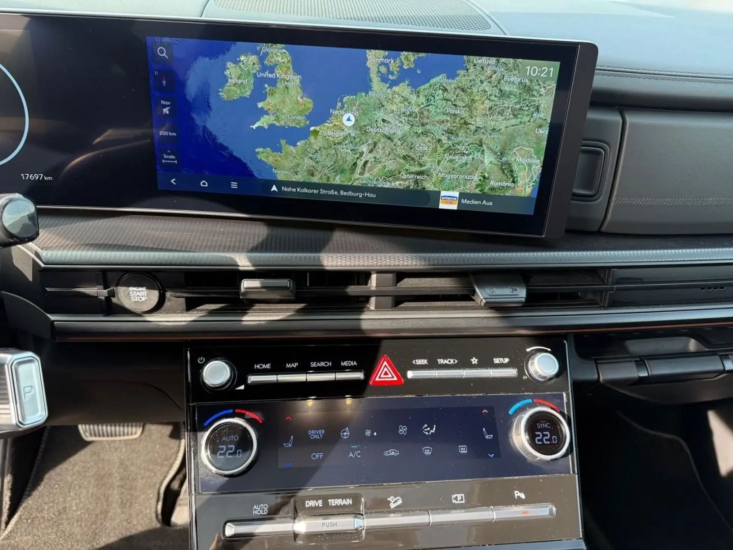 SANTA FE 1.6T Hybrid 4WD Darkline (5-Sitzer) Pan