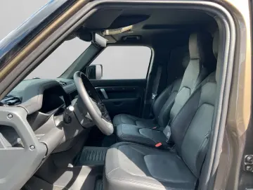 Defender 110 Hard Top X-Dynamic SE Matrix*Lift